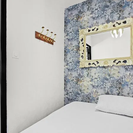 Le Lavandou Apartment *